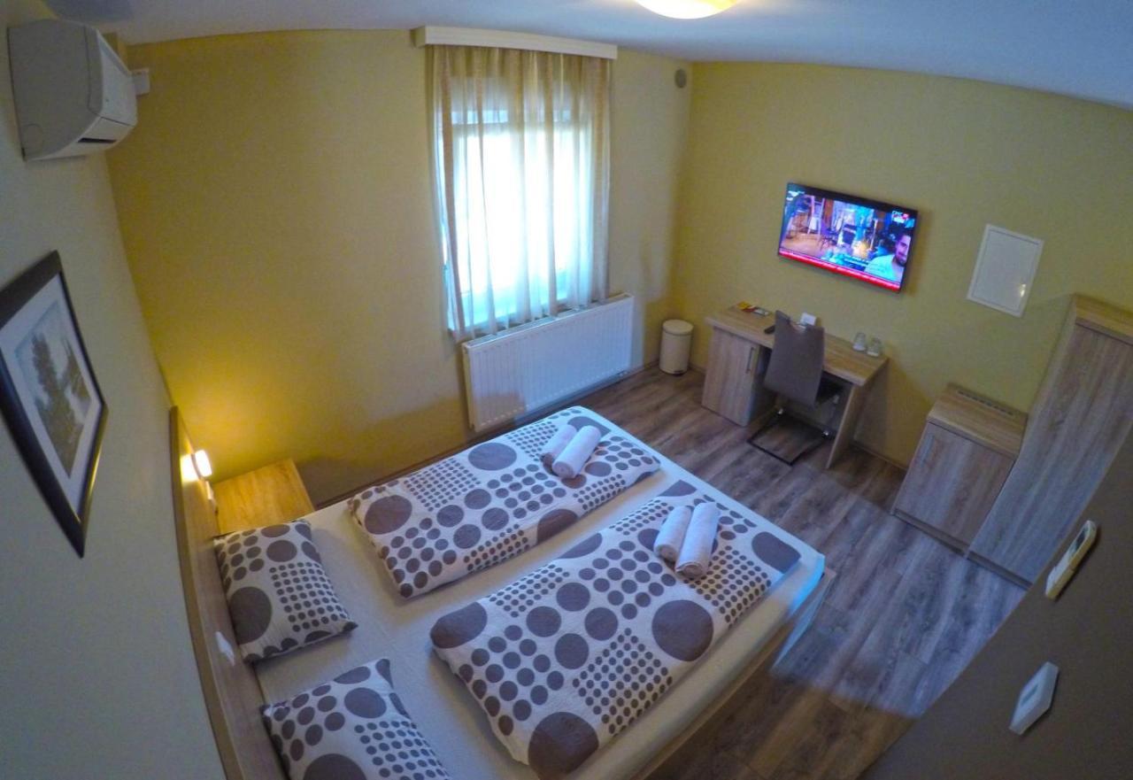 Apartments And Rooms Rea Sveti Martin Na Muri Exterior photo